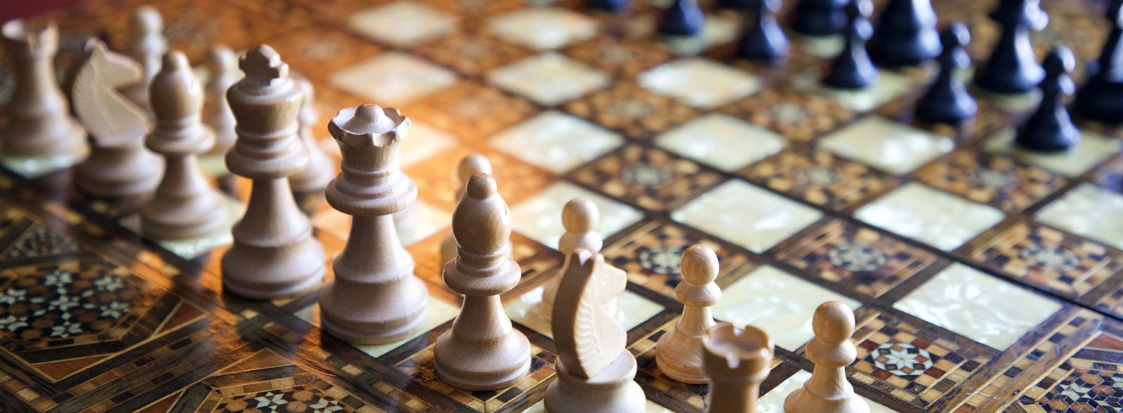 chess trai